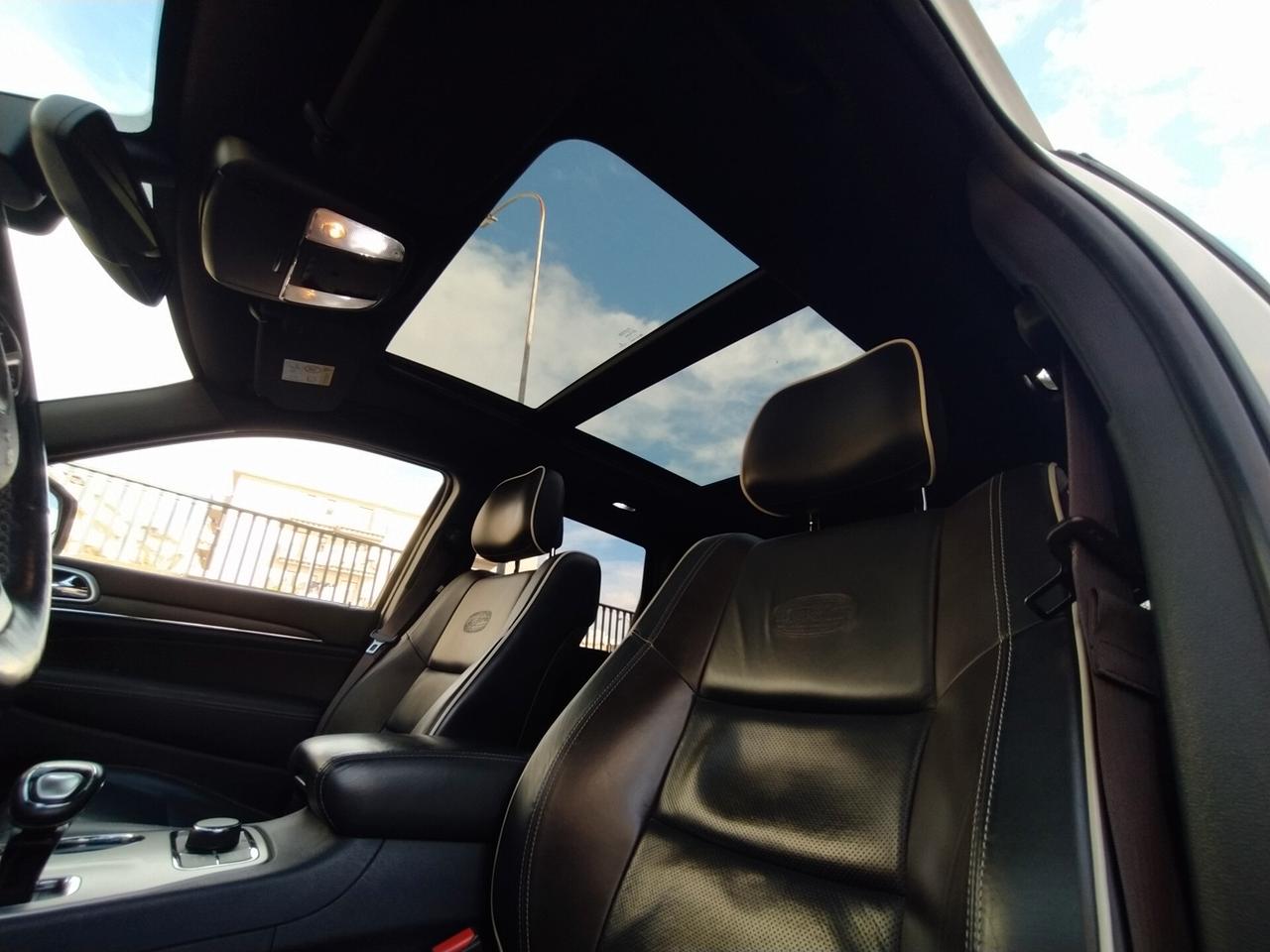 Jeep Grand Cherokee 3.0 V6 CRD 250 CV Mtj OVERLAND Tetto