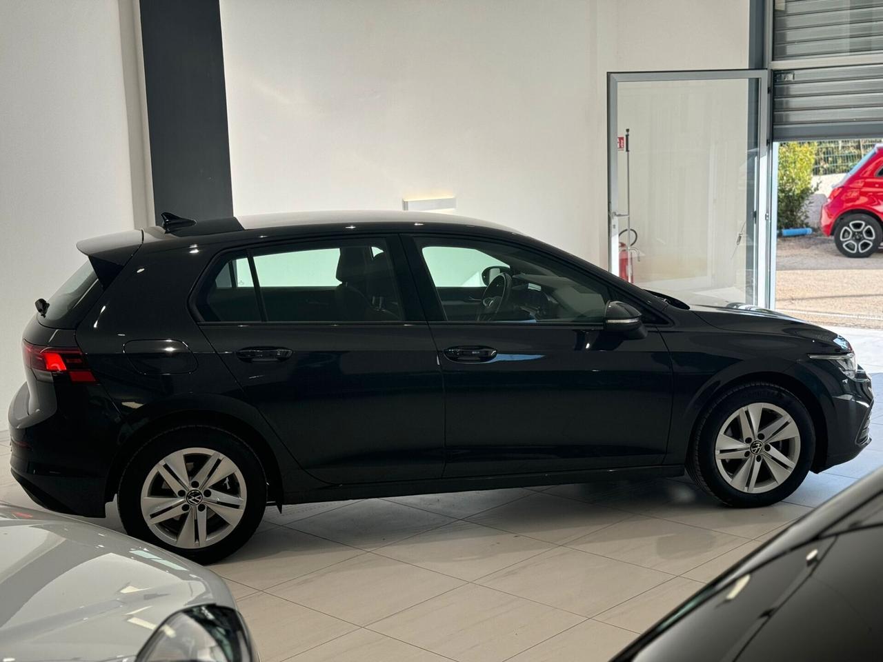 VOLKSWAGEN GOLF 2.0 TDI 116 CV UNI PROPIETARIO 2021