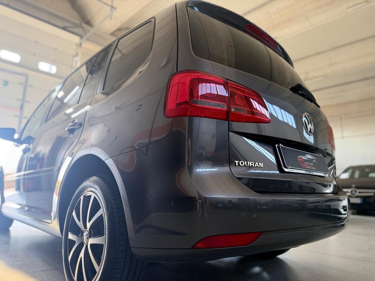 Volkswagen Touran 1.6 TDI Trendline NEOPATENTATI