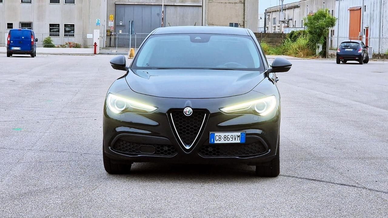 Alfa Romeo Stelvio 2.2 Turbodiesel 190 CV AT8 RWD Executive