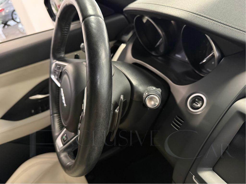 JAGUAR - E-pace - 2.0 249CV AWD aut. R-Dynamic S