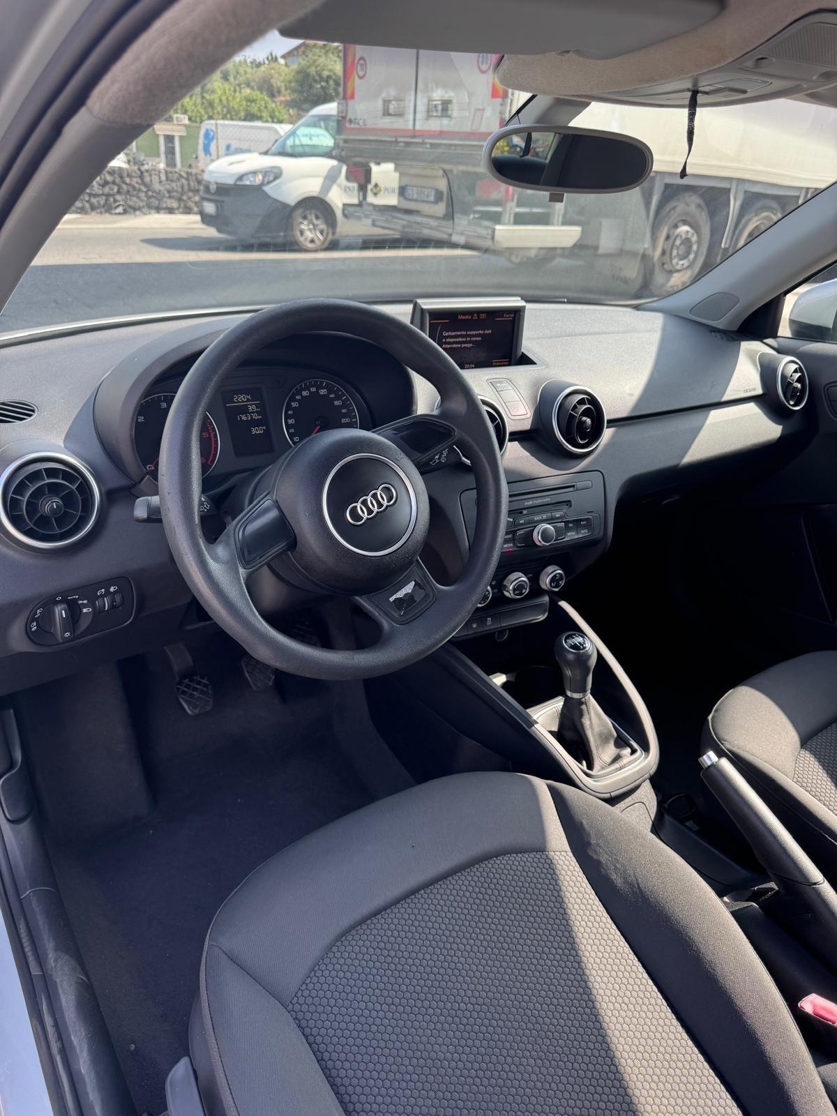 Audi A1 1.6 TDI 105 CV Attraction