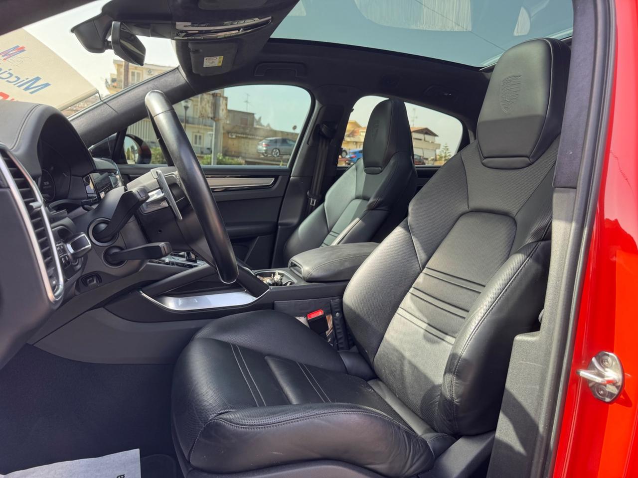 PORSCHE CAYENNE COUPE' TURBO S 4.0 V8 680 CV E-HYBRID LAVA ORANGE FULL IVA