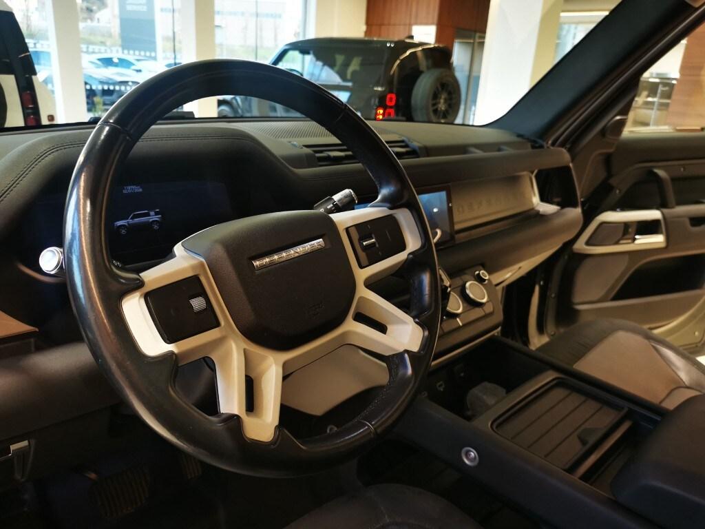 LAND ROVER Defender (2019) Defender 110 2.0 SD4...