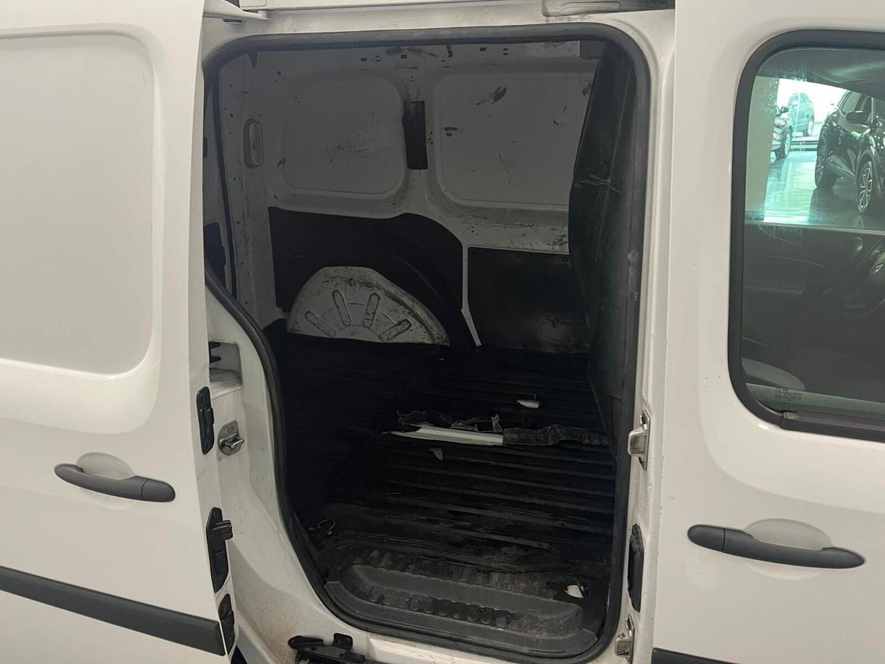 Renault Kangoo Blue dCi 95CV+prezzo+iva