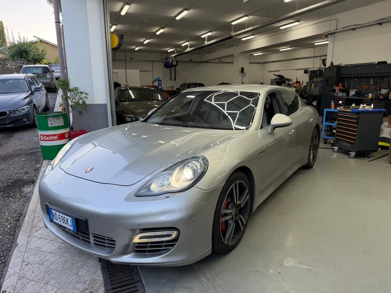 Porsche Panamera 4.8 Turbo BOOK SERVICE