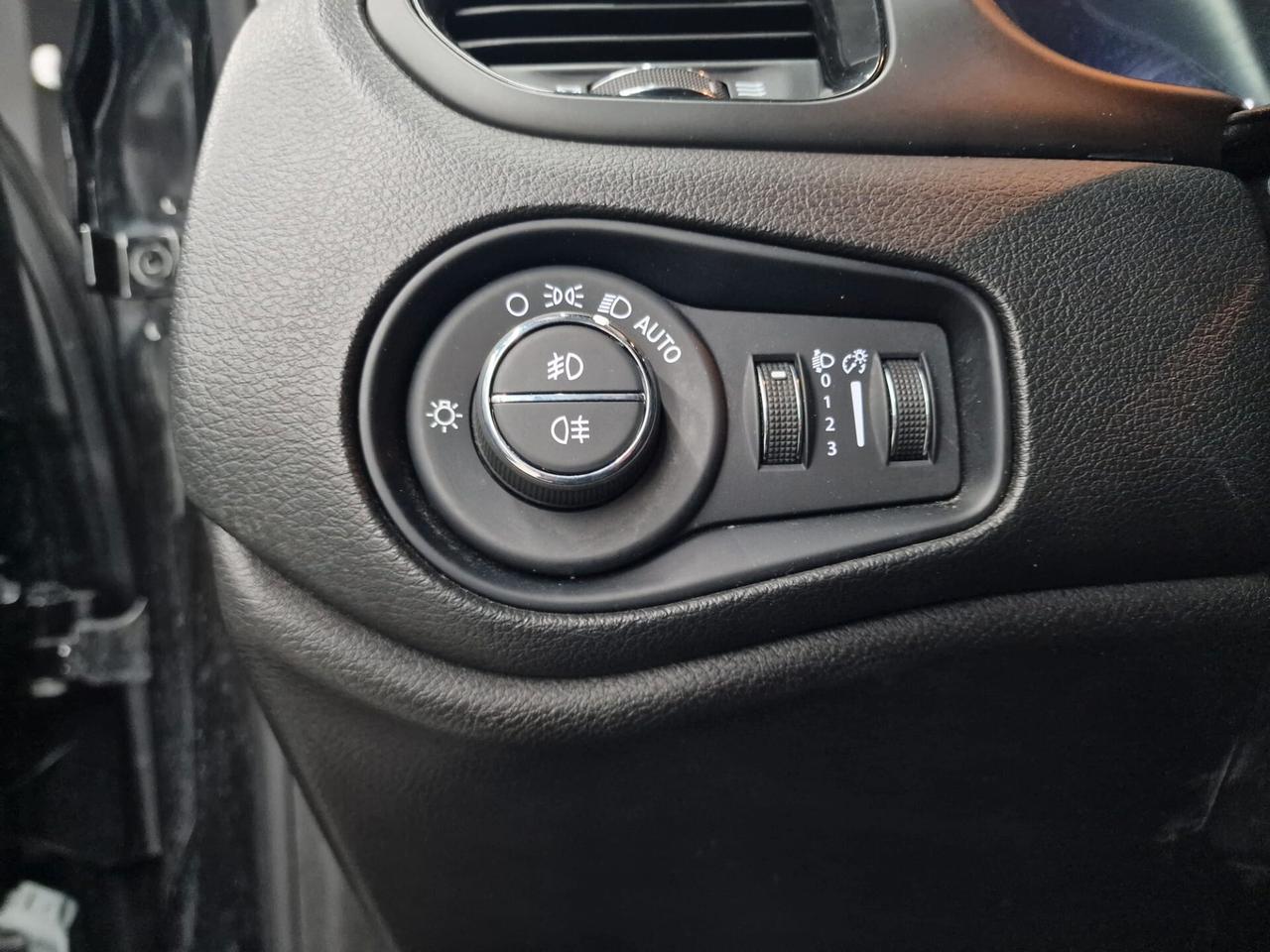 Jeep Renegade 1.5 Turbo T4 MHEV S Night Eagle