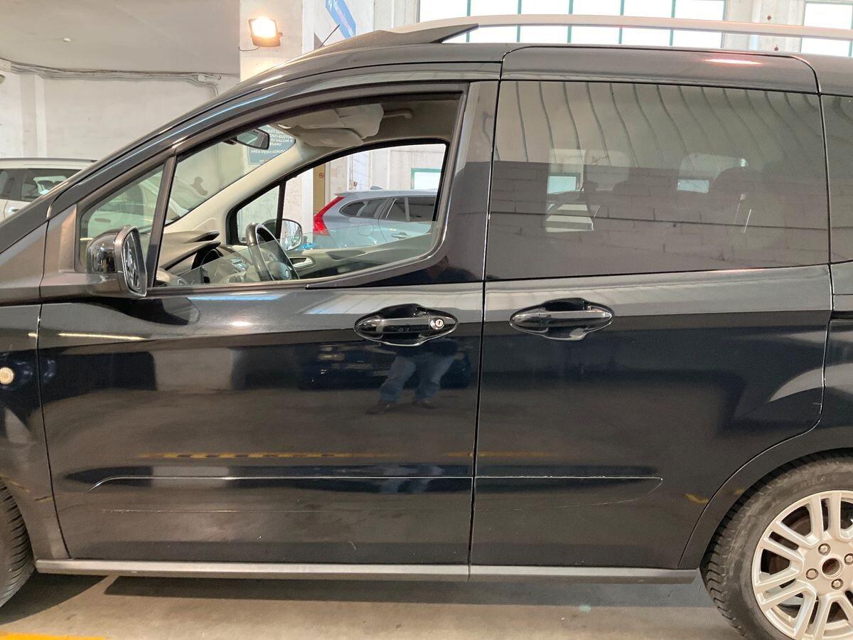 Ford Tourneo Courier 1.0 EcoBoost 100 CV Titanium