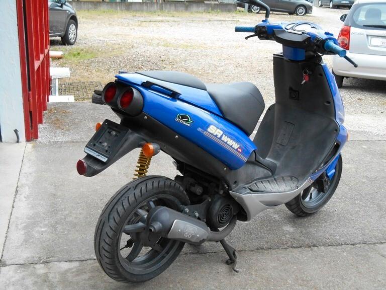 Aprilia SR 50 APRILIA SR 50