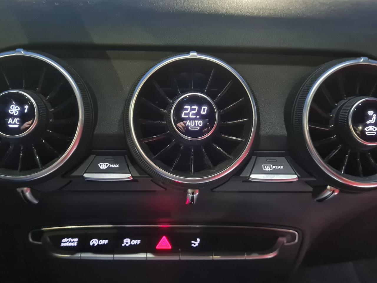 Audi TT 1.8 TFSI S LINE #8204