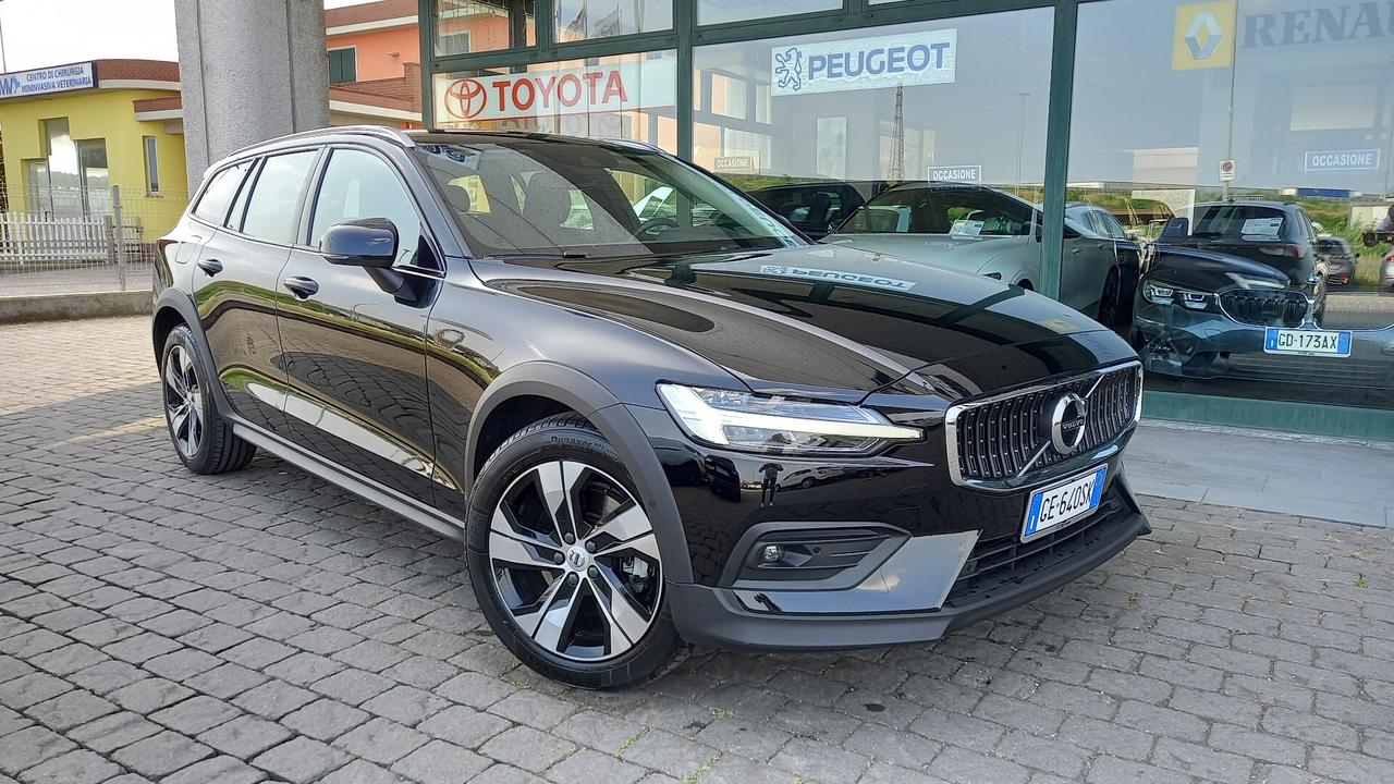 Volvo V60 Cross Country V60 Cross Country B4 (d) AWD Geartronic Business Pro