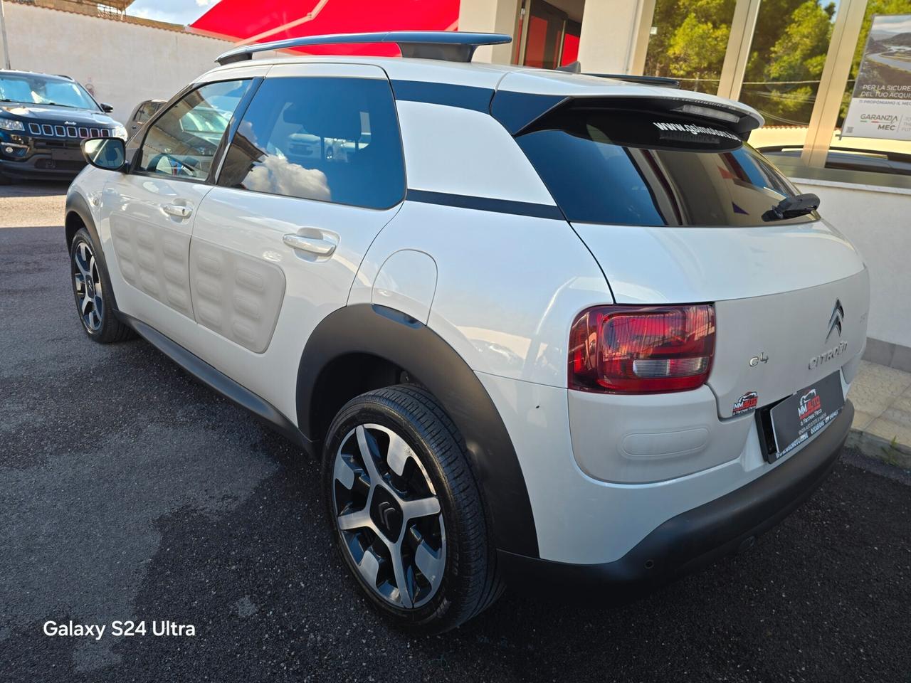 Citroen C4 Cactus BlueHDi 100 Shine