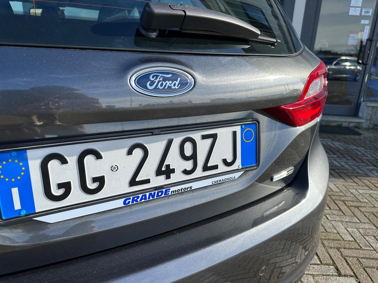 Ford Fiesta 1.0 Ecoboost Hybrid 125 CV 5 porte Titanium