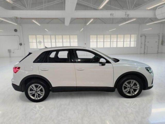 AUDI Q3 35 TDI S tronic Business