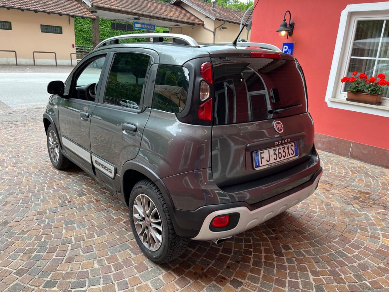 Fiat Panda 1.3 MJT 95 CV CROSS - 4x4