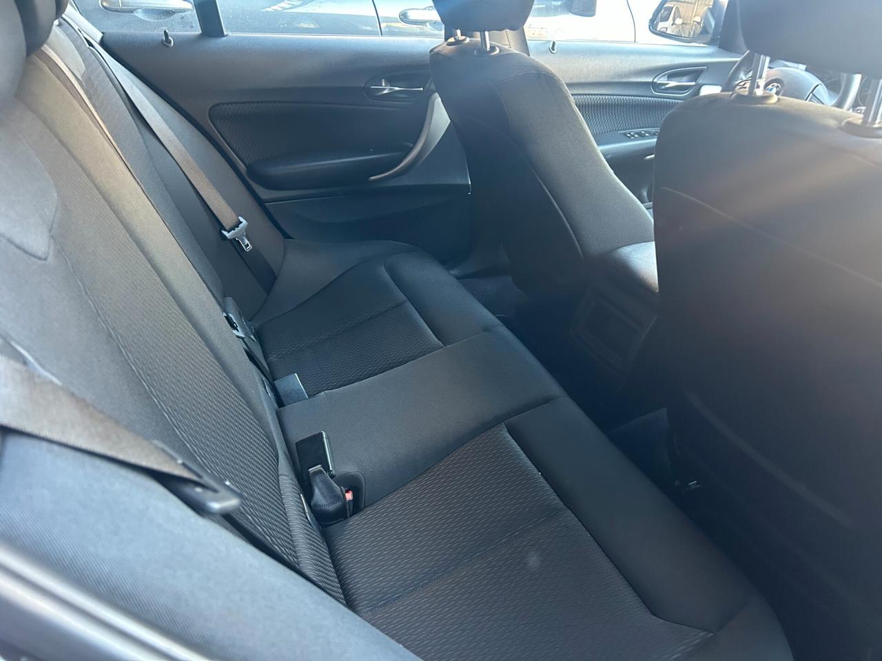Bmw 116 116d 5p. Urban