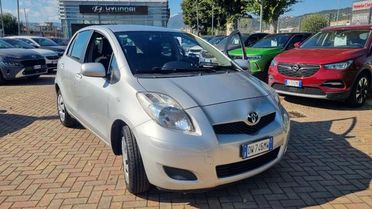 TOYOTA Yaris 1.0 5 porte Sol
