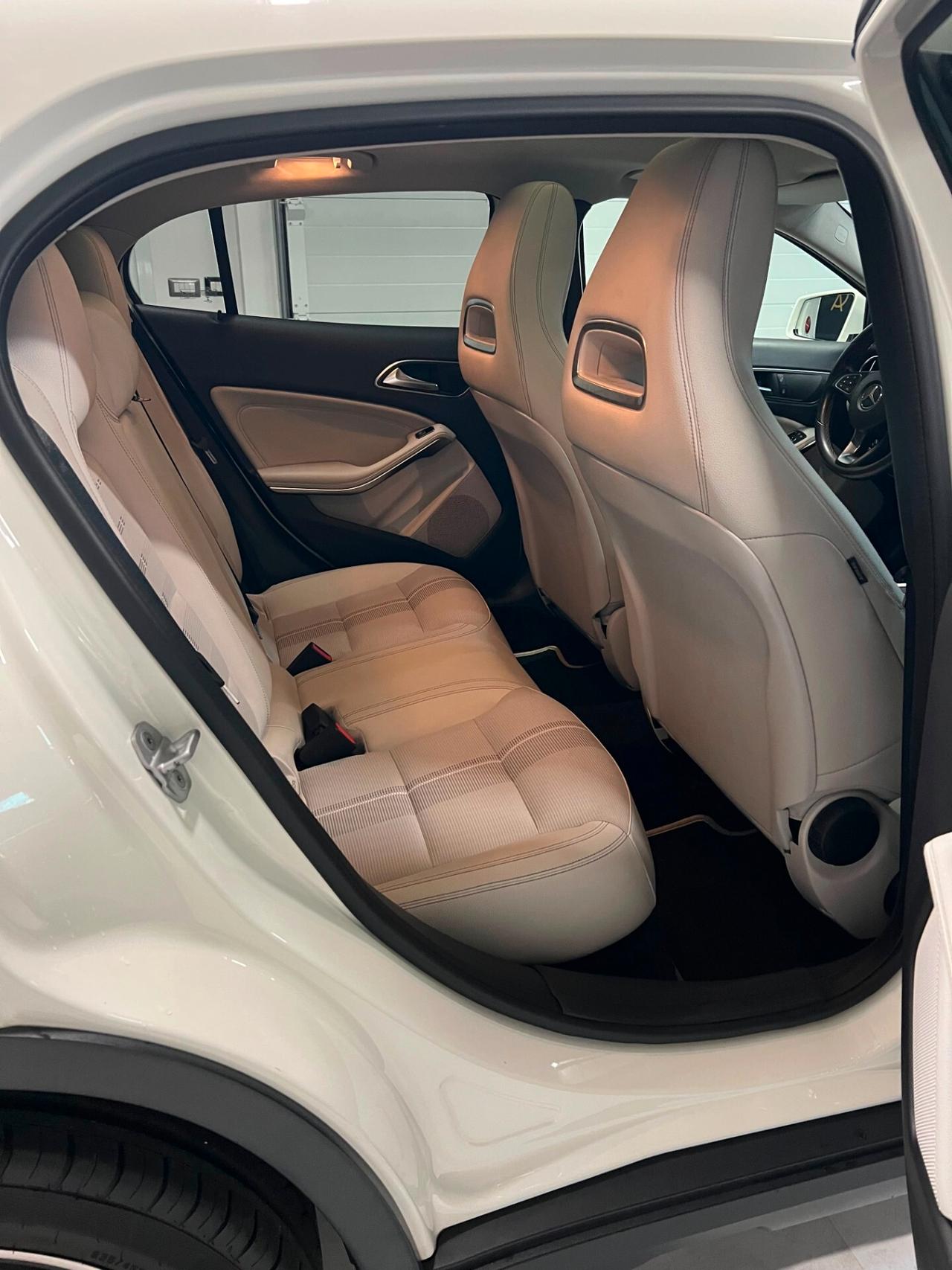 Mercedes-benz GLA 220 d Automatic 4Matic Premium