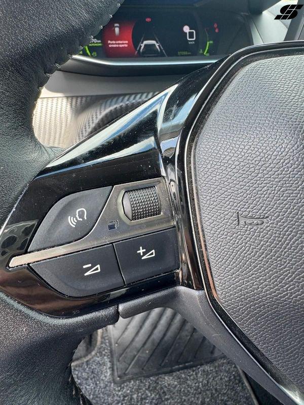 Peugeot 2008 PureTech 100 S&S Allure
