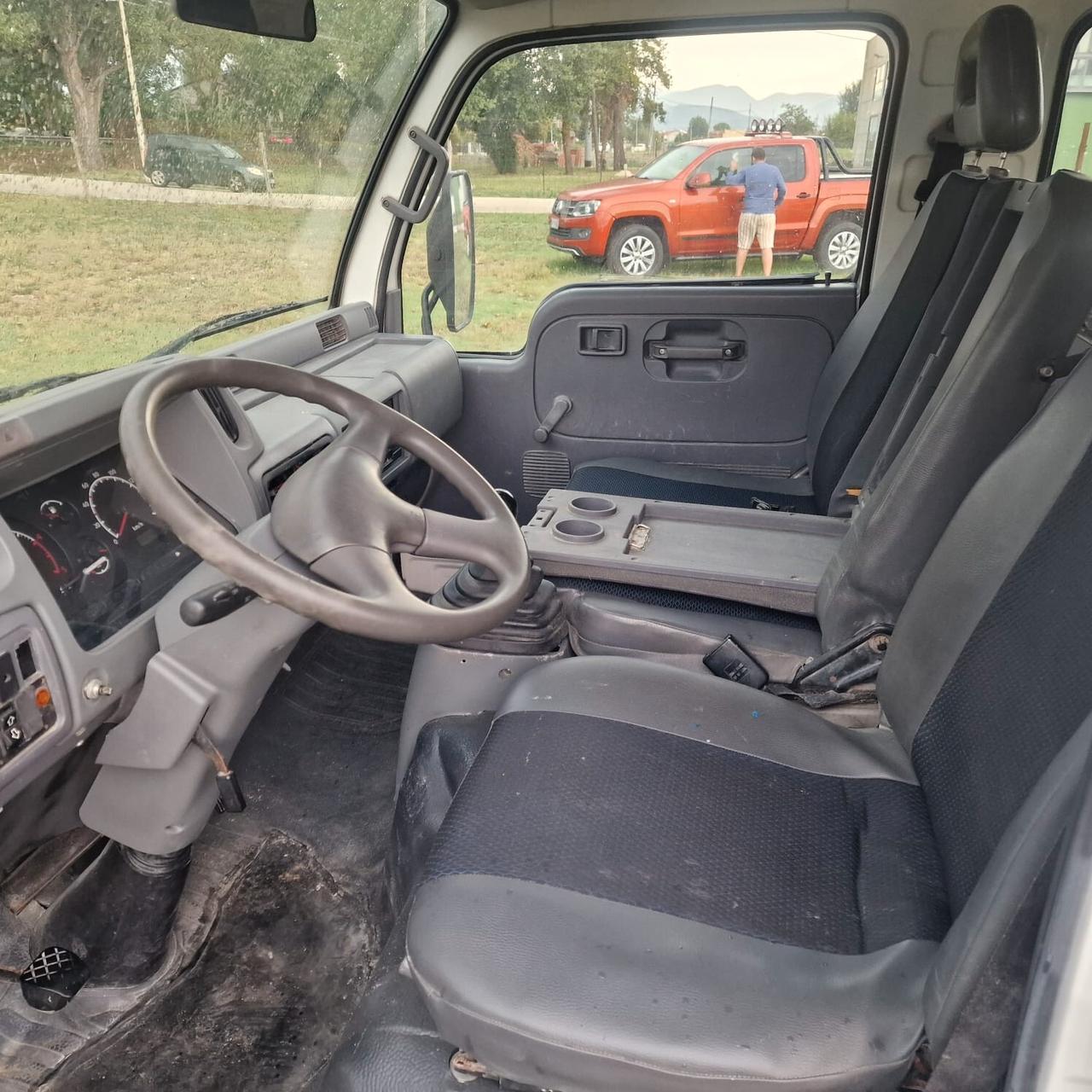Nissan cabstar 35.13 3.0 tdi RIBALTABILE TRILATERALE 6 POSTI MOTORE NUOVO 80MILA KM