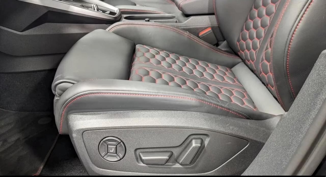 Audi RS3 Sportback 2.5 TFSI qu MTRX/TWTTO/SEDILI MASSAGIANTI/RETRO-CAMERA/NAVI