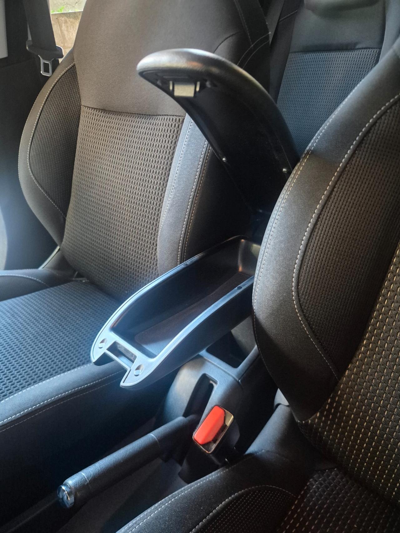 PEUGEOT 208 1.2 ALLURE 2017 E6 NEO PATENTATI
