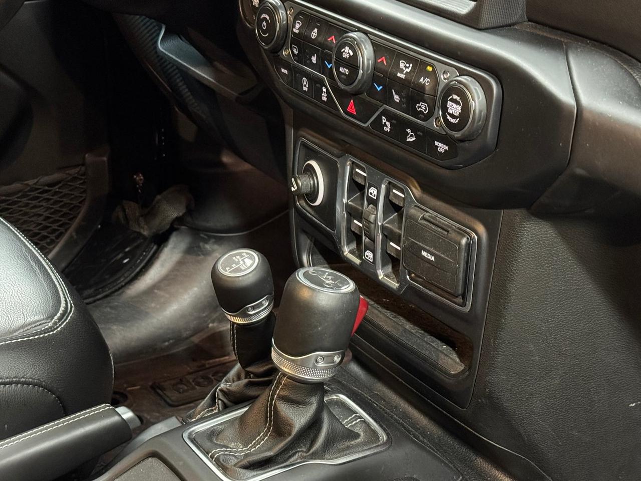 Jeep Wrangler Unlimited 2.2 mjt II Sahara auto