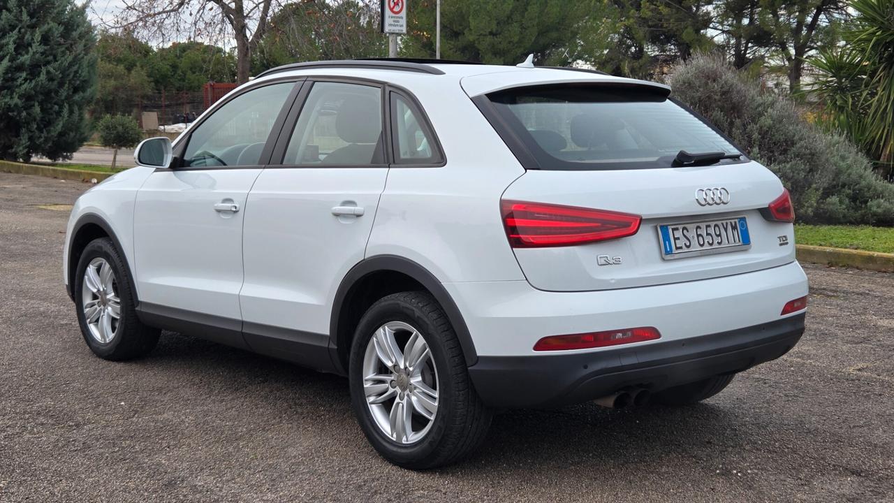 Audi Q3 2.0 TDI quattro S tronic TETTO