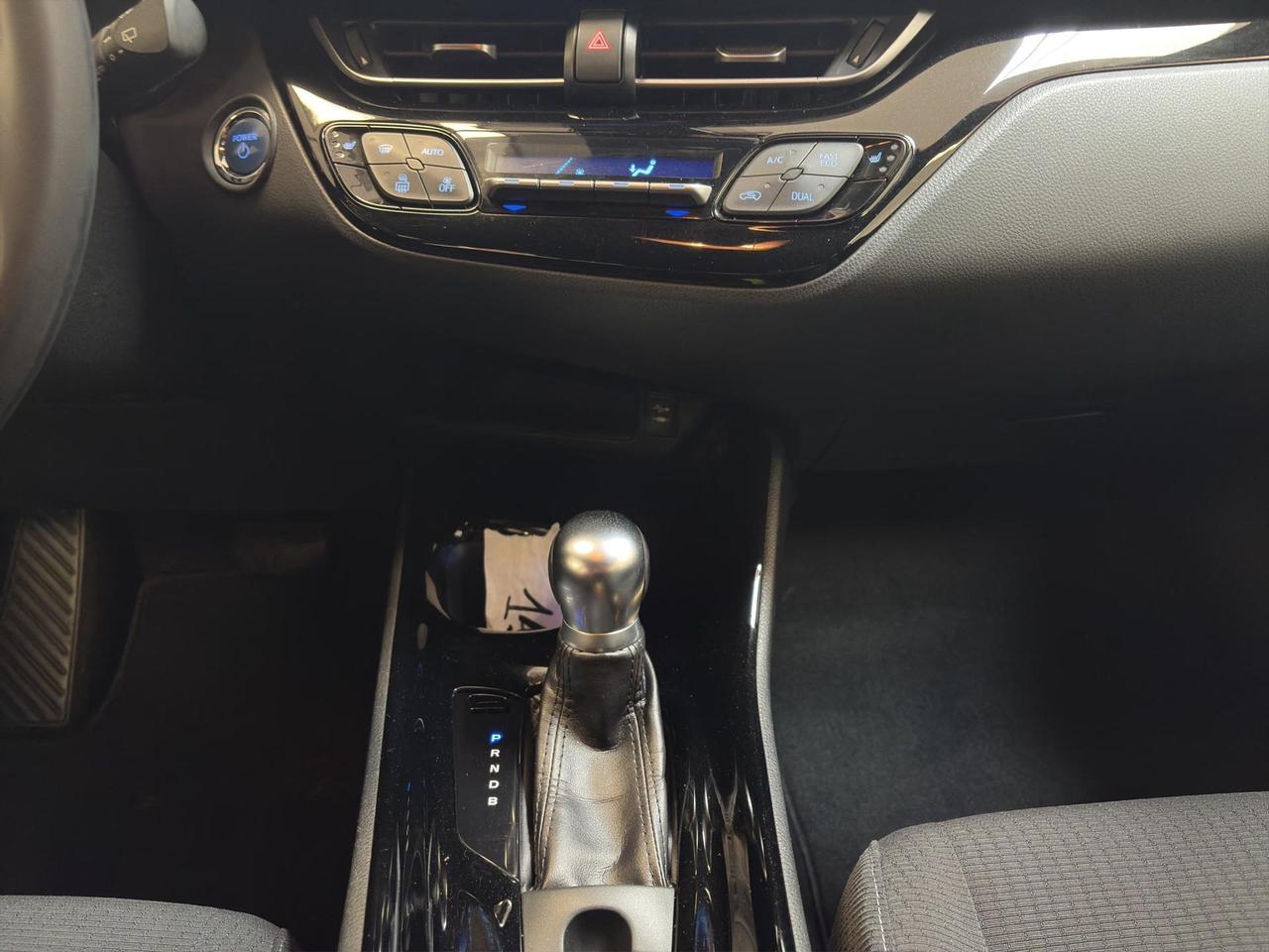 Toyota C-HR 1.8h Trend 2wd e-cvt