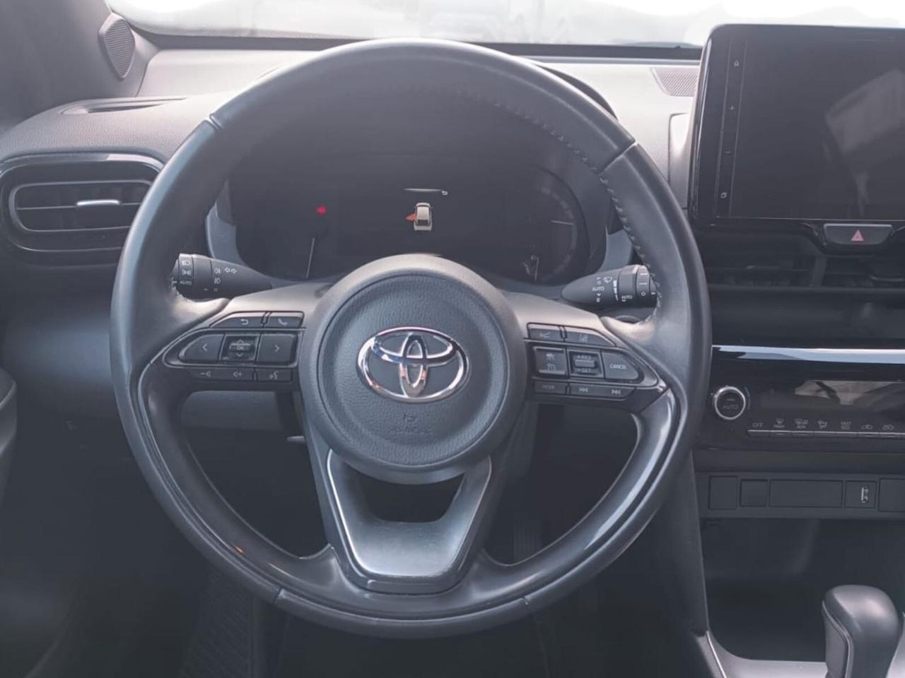 Toyota Yaris 1.5 Hybrid 5 porte Trend