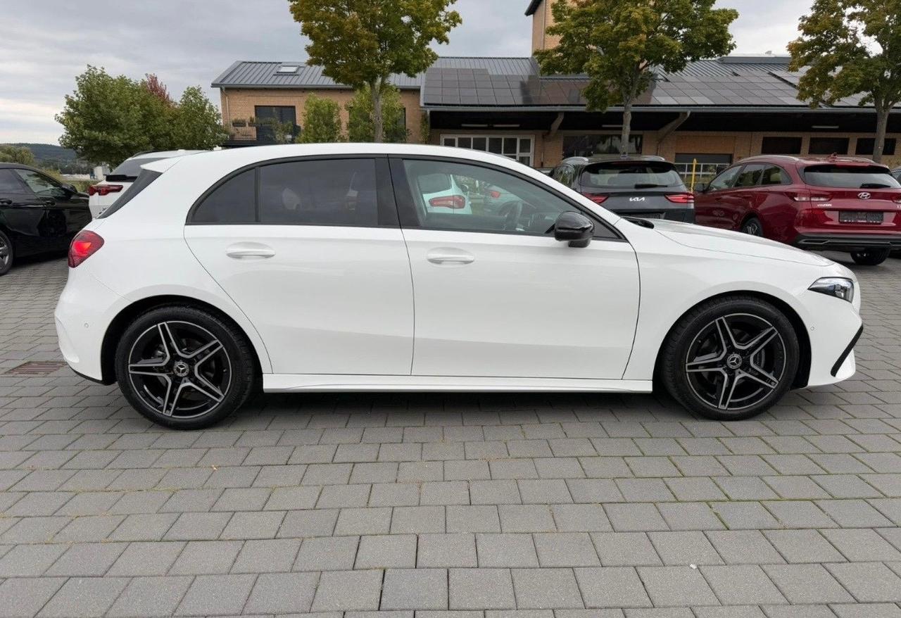 Mercedes-benz A 180 Auto Premium AMG Line Diesel Pack night