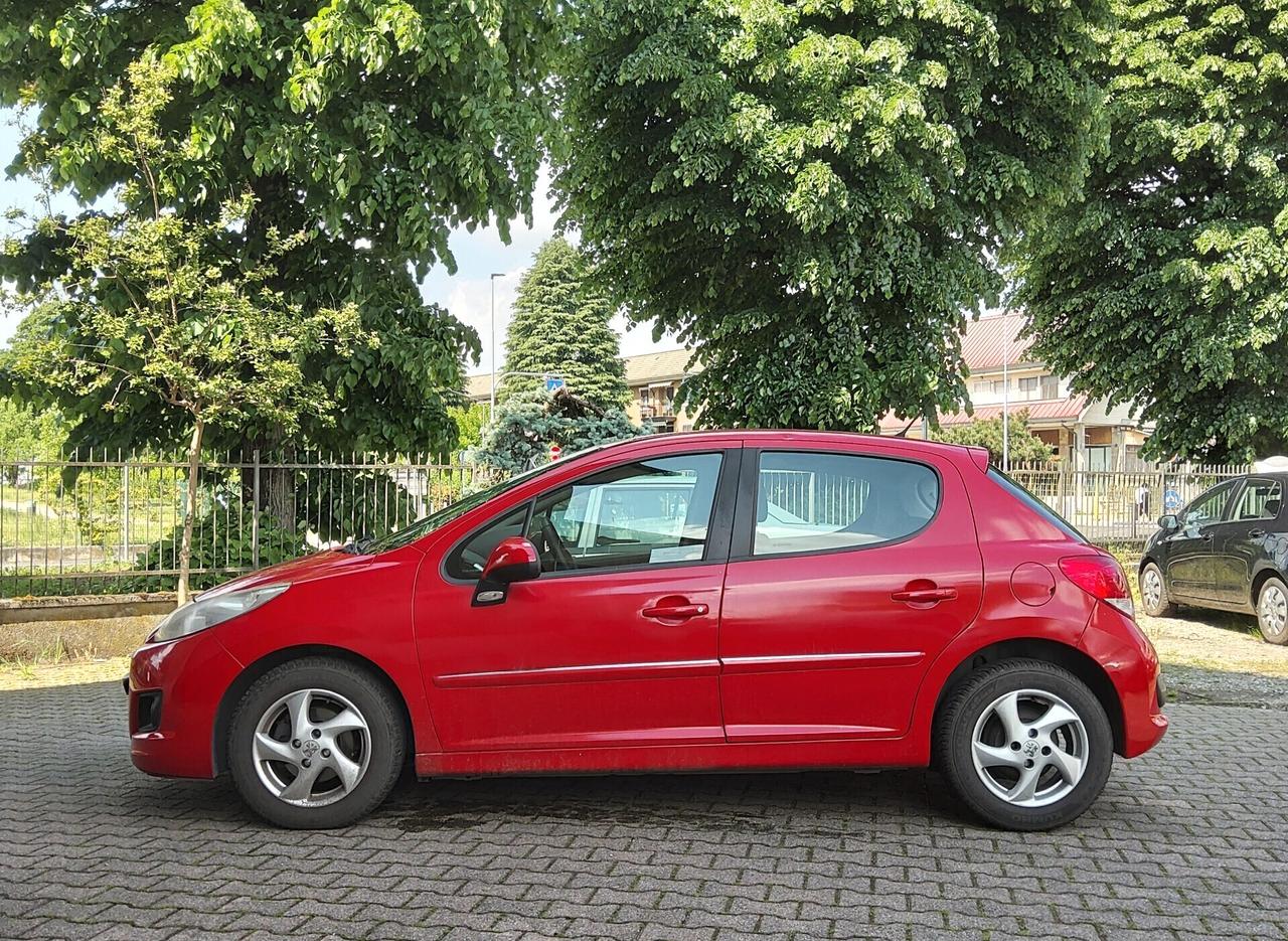 Peugeot 207 Plus 1.4 8V 75CV 5p. ECO GPL