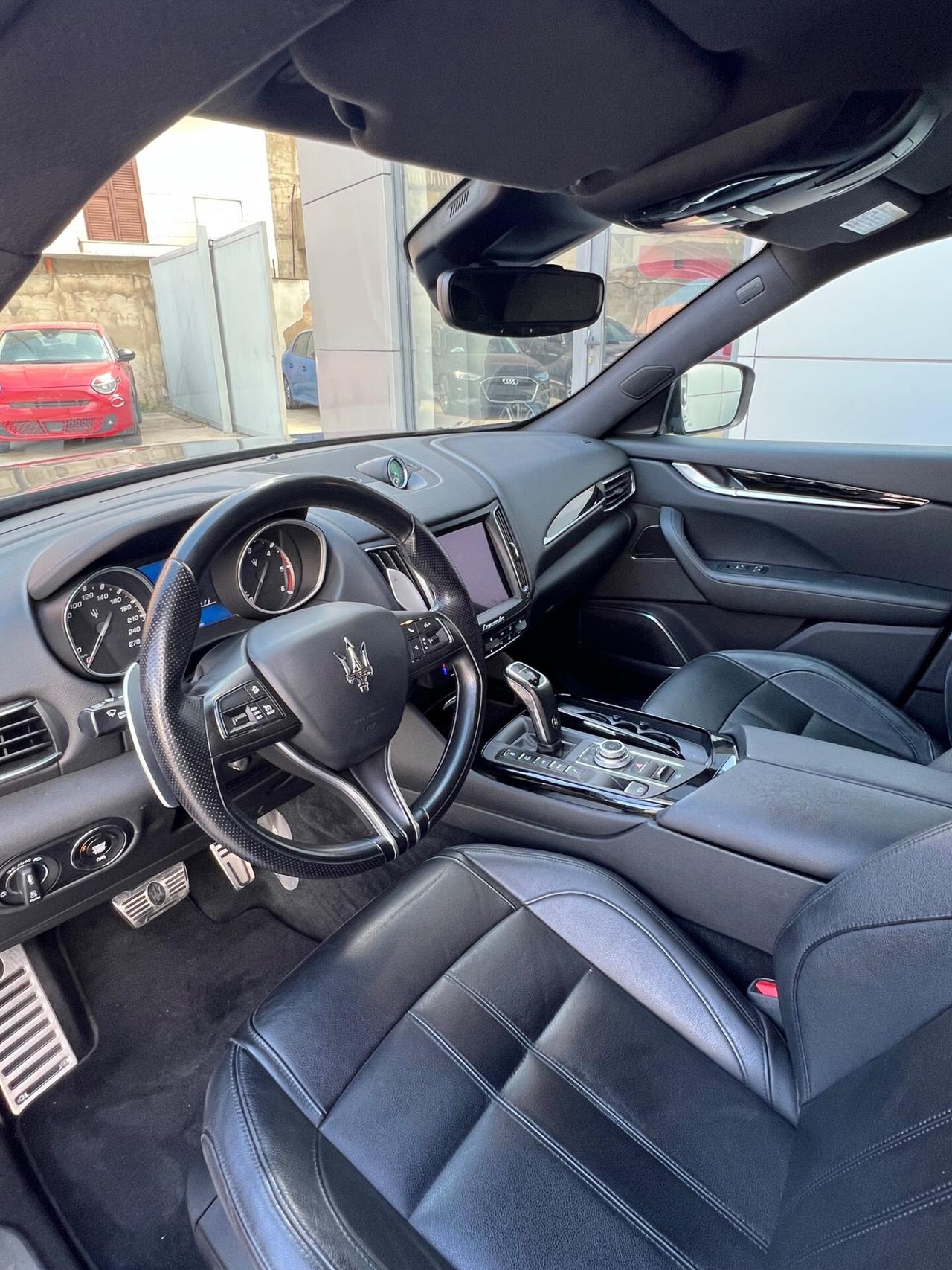 Maserati Levante 3.0 V6 GranSport275cv auto