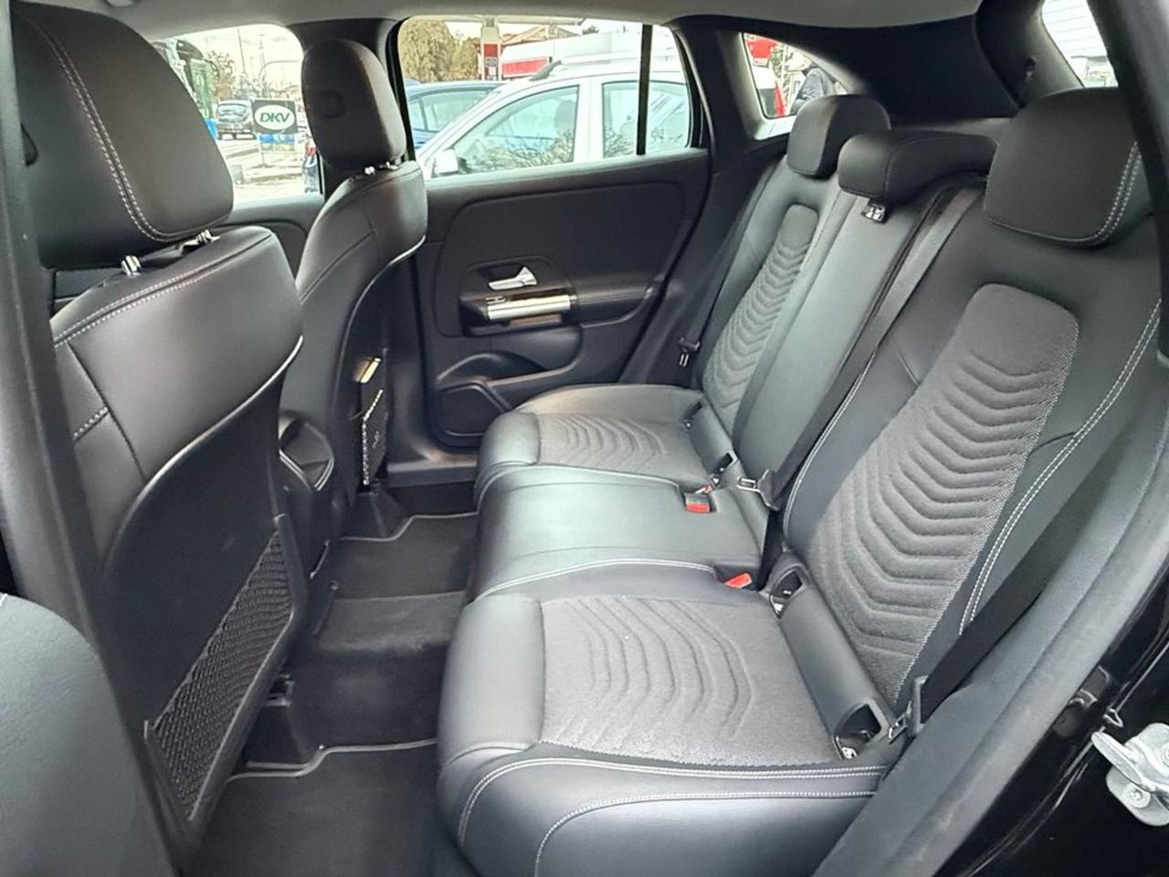 Mercedes-Benz GLA 200 Advanced GLA 200 D #8394