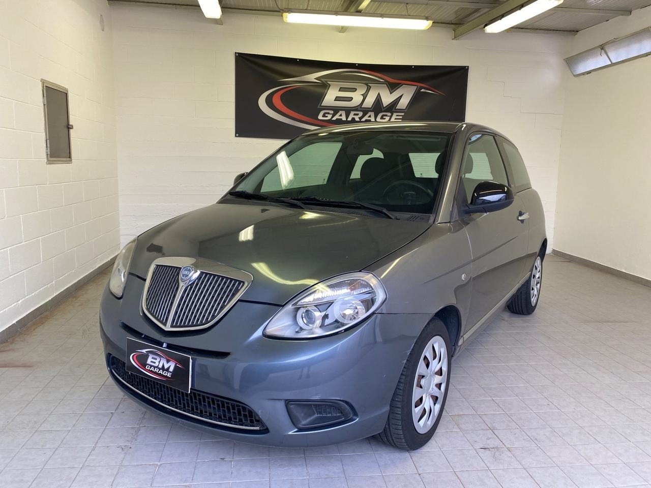 Lancia Ypsilon 1.2 69 CV Platinum