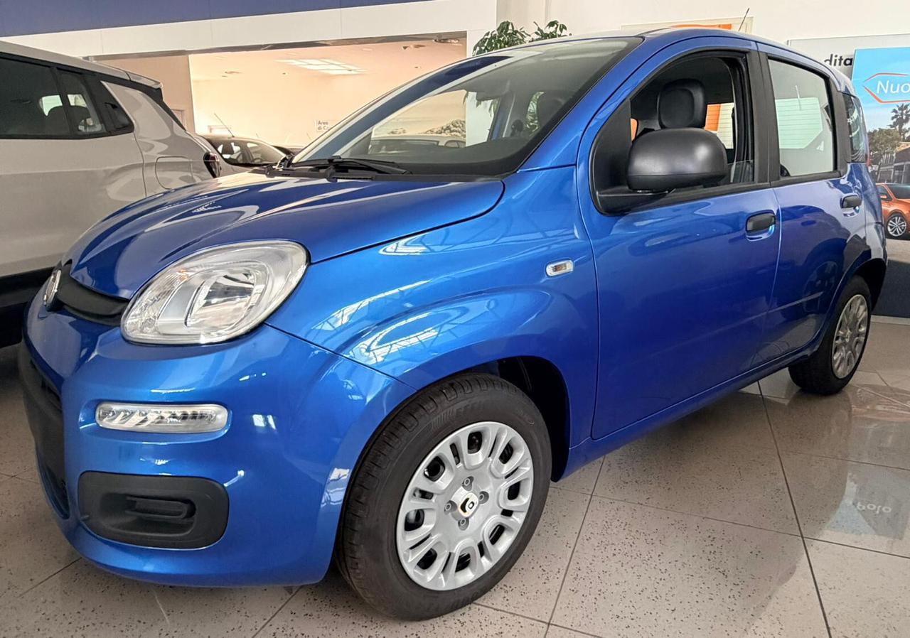 FIAT PANDA 1.0 HYBRID KM 0