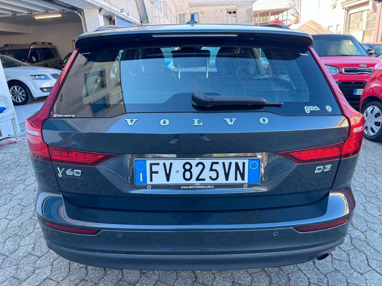 Volvo V60 D3 Business Plus*EURO6*NAVI*CERCHI