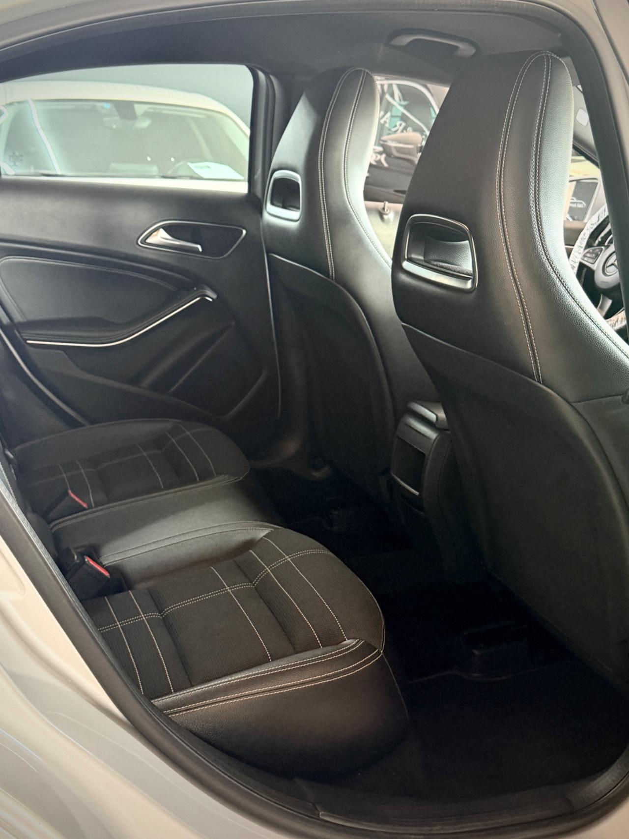 Mercedes-benz A 180 d Amg