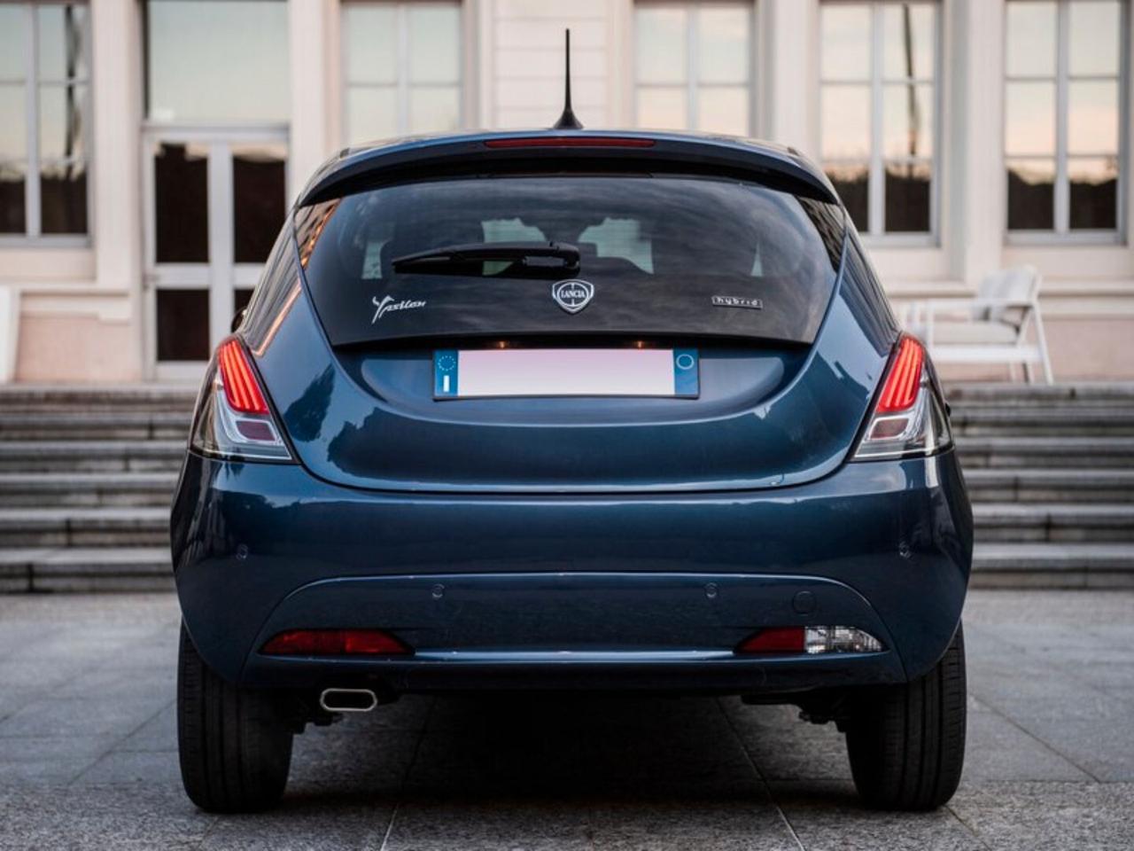 Lancia Ypsilon 1.0 FireFly 5 porte S&S Hybrid Ecochic Gold