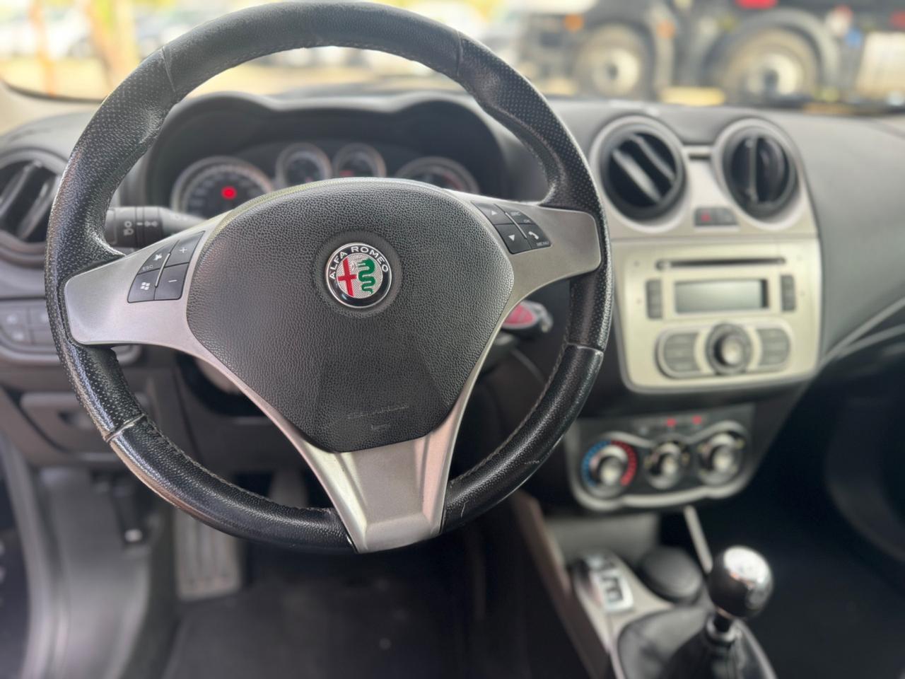 Alfa Romeo MiTo 1.3 JTDm-2 95 CV S&S Distinctive Sport Pack