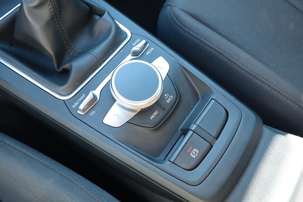 Audi Q2 30 TDI S line Edition-2022
