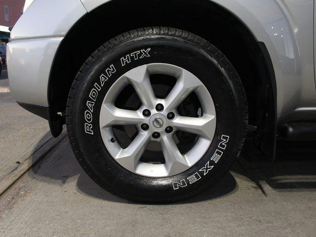 NISSAN Navara 2.5 dCi 4 porte Double Cab LE