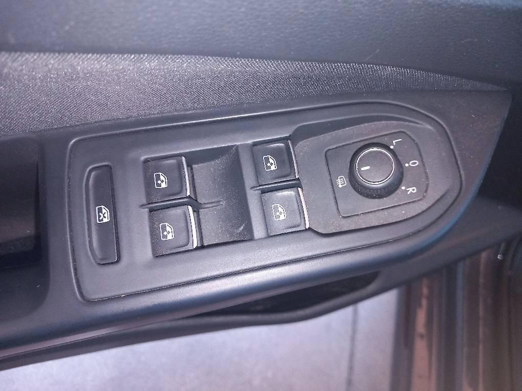 Volkswagen Golf 2.0 TDI DSG 5p. Executive BlueMotion Technology