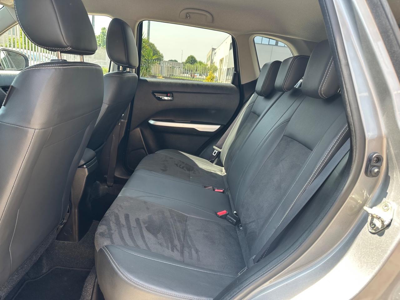 Suzuki Vitara 1.6 GPL VVT A/T V-Top