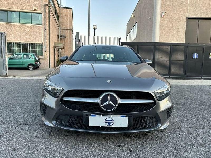 Mercedes-Benz Classe A A 180 d Automatic Business 116cv