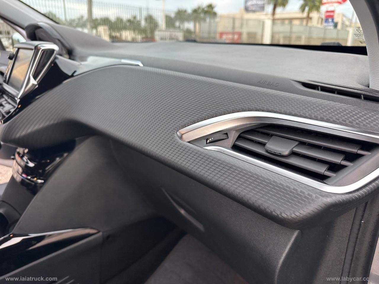 PEUGEOT 2008 BlueHDi 120 S&S GT Line