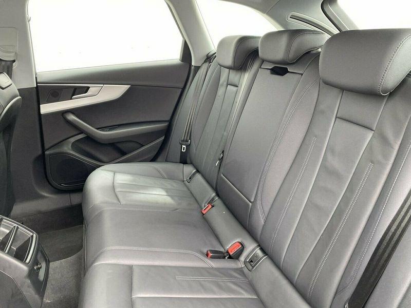 Audi A4 Avant 35 TFSI S tronic S line Pelle Matrix Led