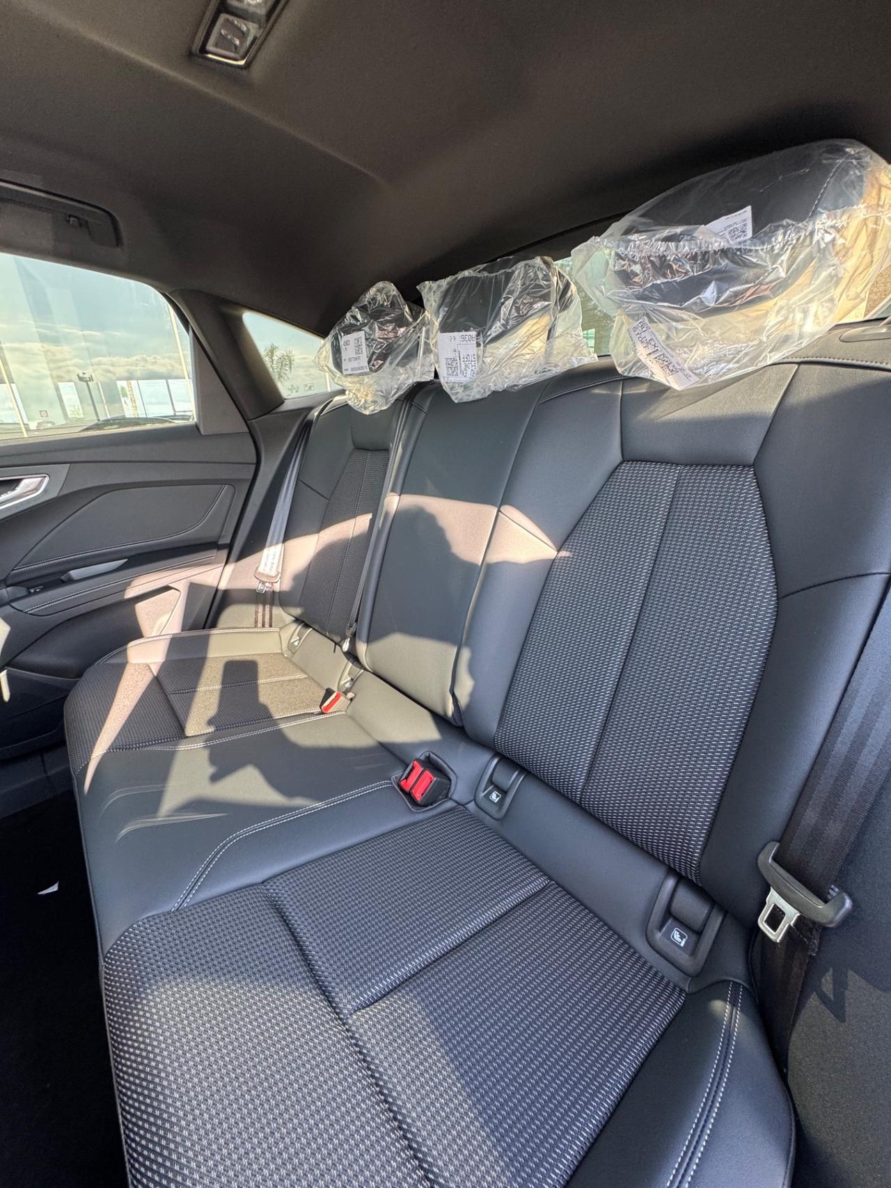 Audi Q4 SPB 40 e-tron S line edition - possibilità noleggio no scoring