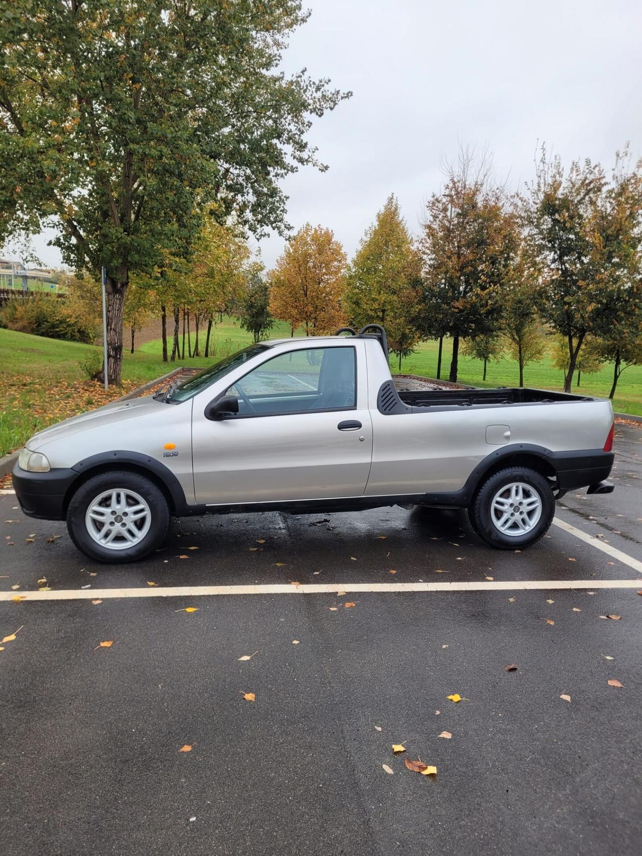 Fiat Strada 1.7 TDI Pick-up