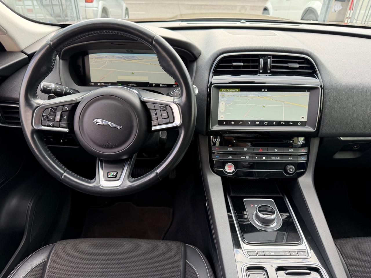 Jaguar F-Pace 2.0 D 180 CV AWD aut. R-Sport